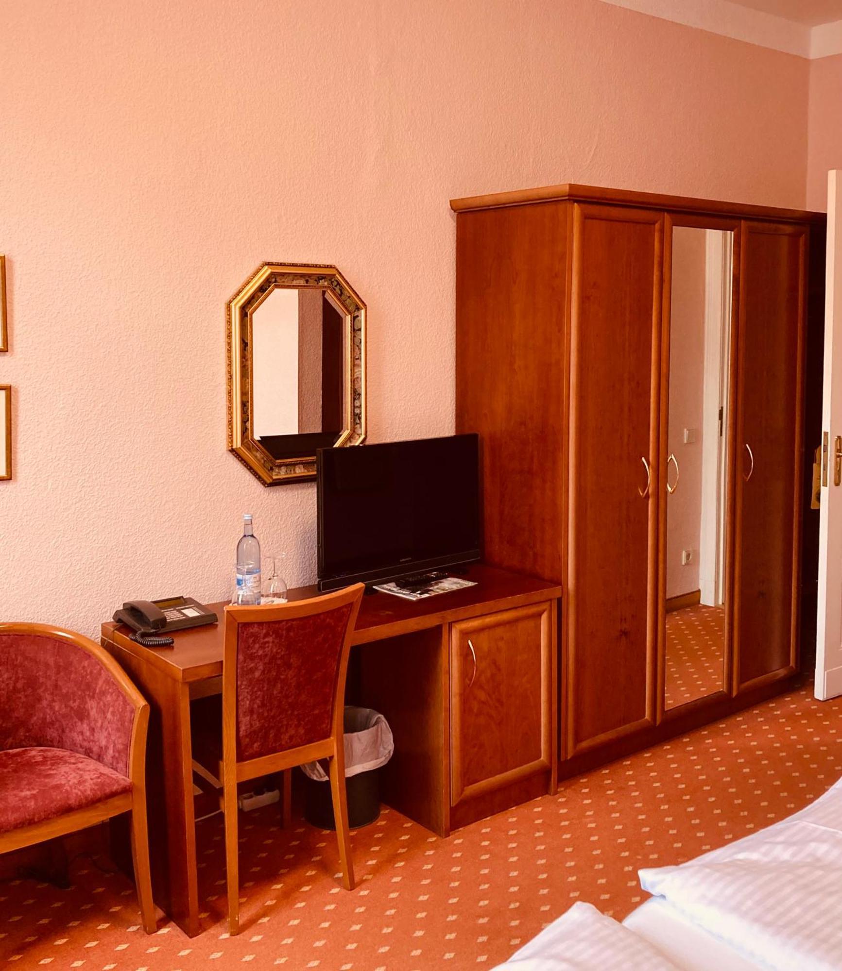 Hotel Germania Heringsdorf  Ngoại thất bức ảnh